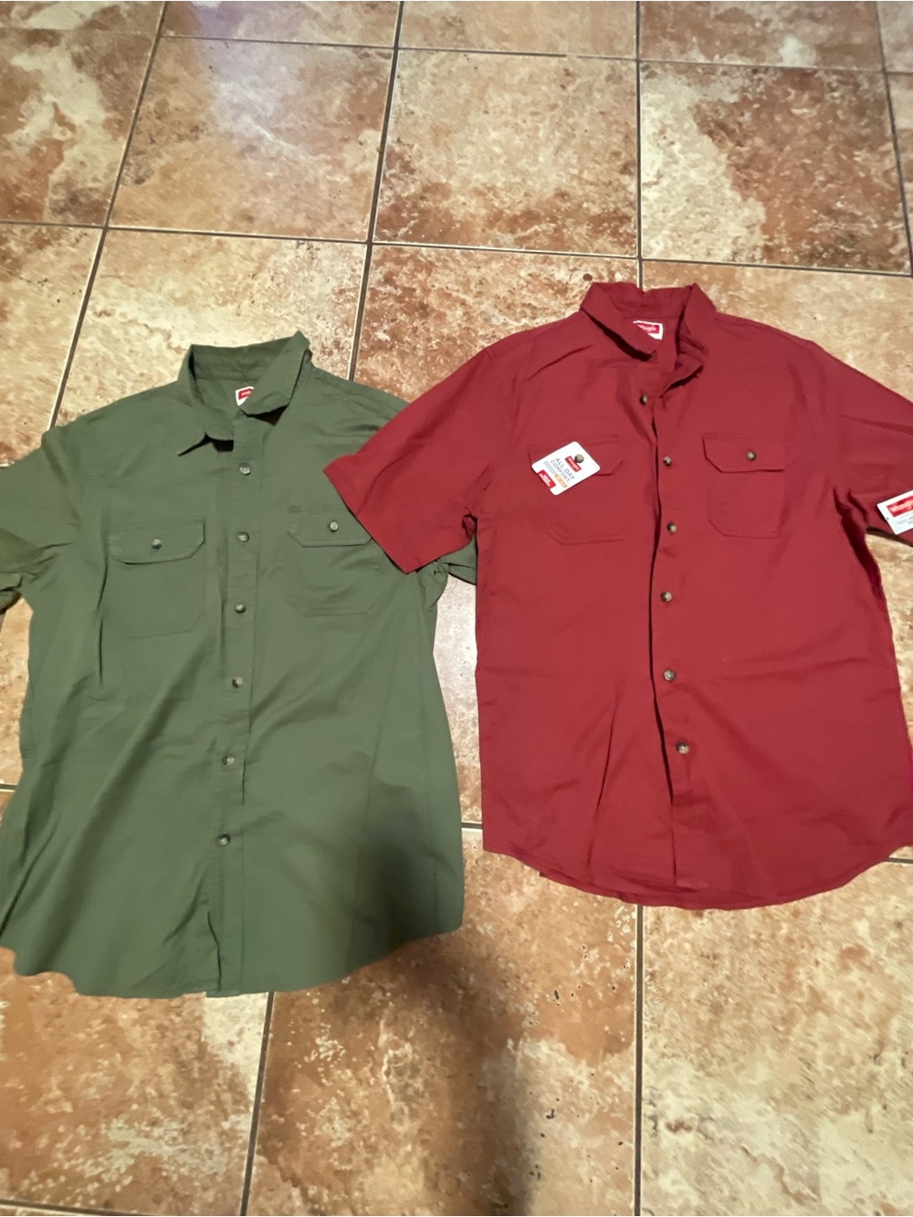 Men’s Wrangler button up shirt bundle: size Medium